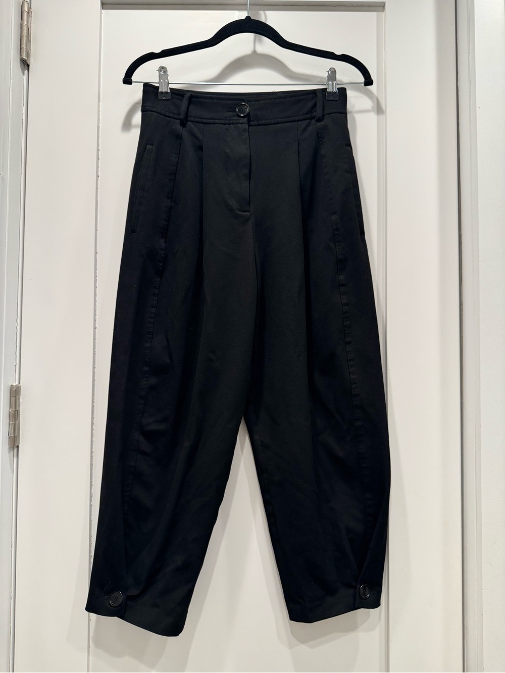 Zara Black Barrel Leg Trousers XS High Rise Pleated Ankle Pants